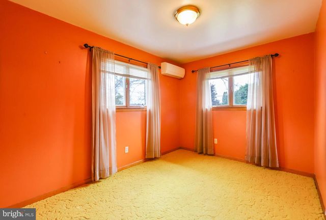 218 THREE SQUARE HOLLOW RD, Newburg, PA 17240