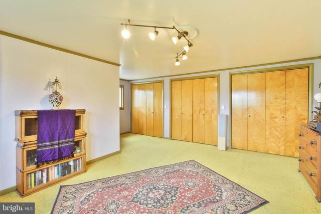 218 THREE SQUARE HOLLOW RD, Newburg, PA 17240