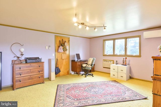 218 THREE SQUARE HOLLOW RD, Newburg, PA 17240