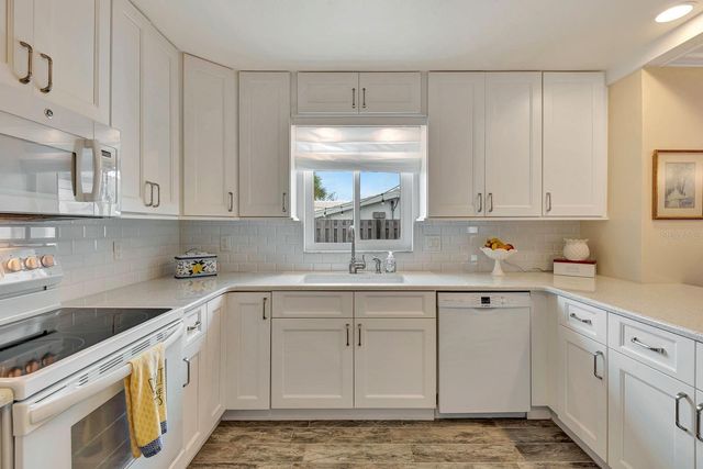 4395 SARASOTA AVENUE, Sarasota, FL 34234