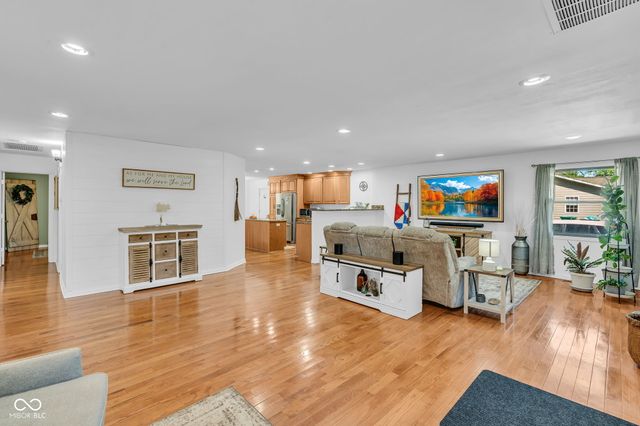 6784 E County Road 100 S, Avon, IN 46123