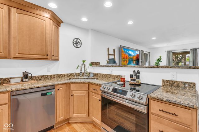 6784 E County Road 100 S, Avon, IN 46123