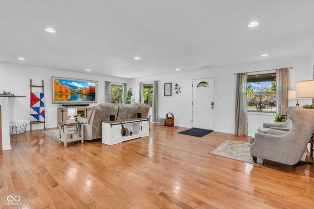 6784 E County Road 100 S, Avon, IN 46123