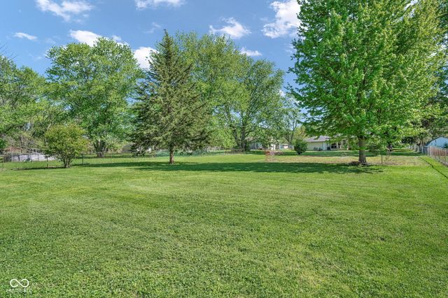 6784 E County Road 100 S, Avon, IN 46123