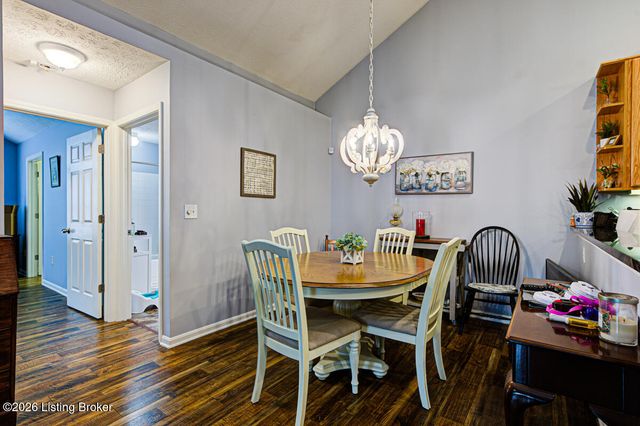 12205 Big Bear Pl, Jeffersontown, KY 40299