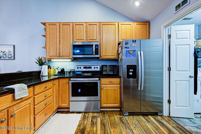 12205 Big Bear Pl, Jeffersontown, KY 40299