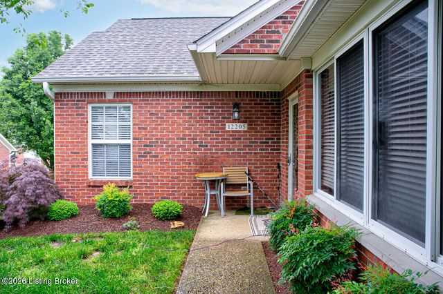 12205 Big Bear Pl, Jeffersontown, KY 40299