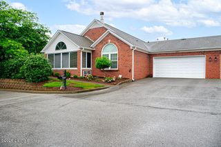 12205 Big Bear Pl, Jeffersontown, KY 40299