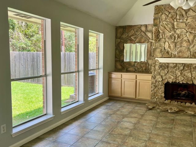 4219 Hermitage Hollow Lane, Kingwood, TX 77339