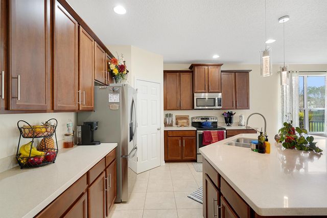 553 Casa Sevilla Ave, St Augustine, FL 32092