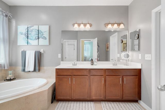 553 Casa Sevilla Ave, St Augustine, FL 32092