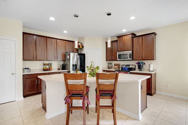 553 Casa Sevilla Ave, St Augustine, FL 32092