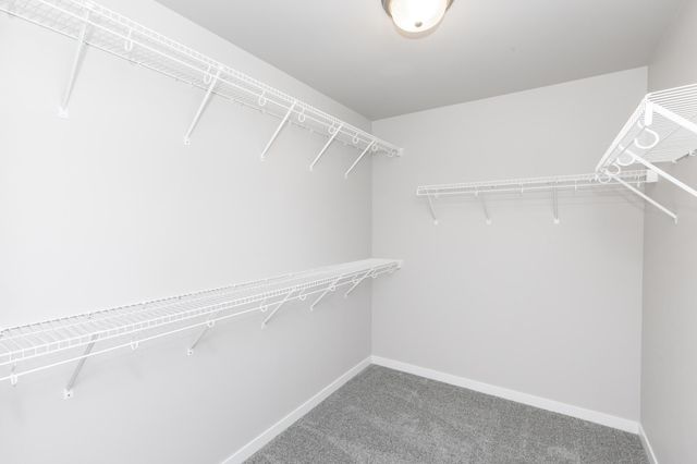 833 60th Avenue W, West Fargo, ND 58078