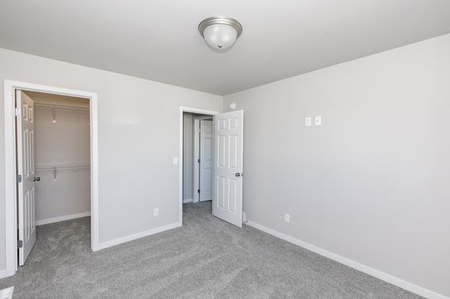 833 60th Avenue W, West Fargo, ND 58078