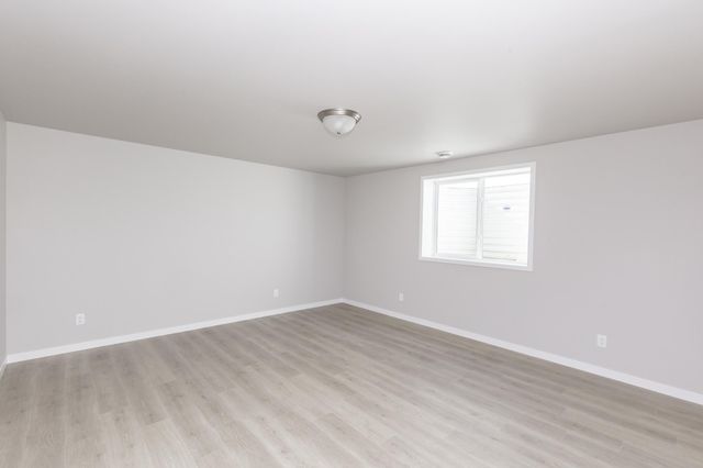 833 60th Avenue W, West Fargo, ND 58078