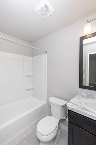 833 60th Avenue W, West Fargo, ND 58078