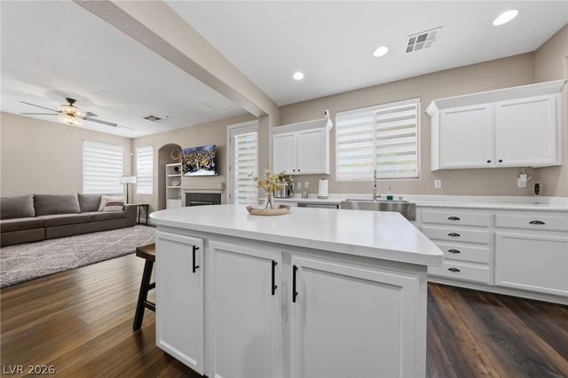 2431 Allegretto Avenue, Henderson, NV 89052