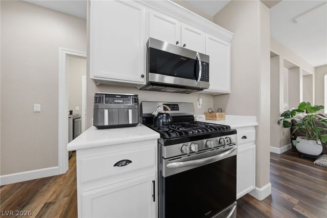 2431 Allegretto Avenue, Henderson, NV 89052