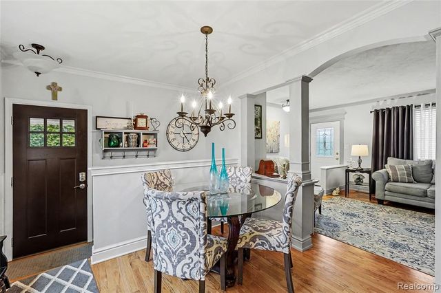 30745 Iroquois Drive, Warren, MI 48088