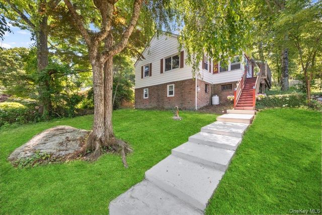 184 Lake Drive, Lake Peekskill, NY 10537