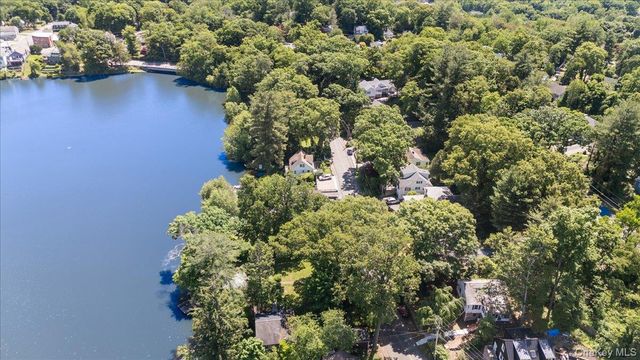 184 Lake Drive, Lake Peekskill, NY 10537
