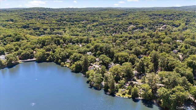 184 Lake Drive, Lake Peekskill, NY 10537