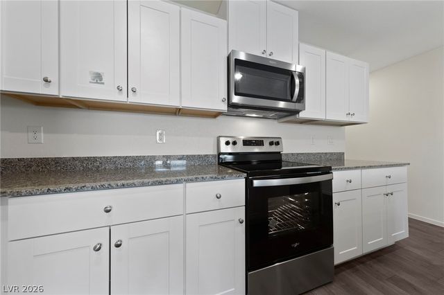 7909 Whisper Words Avenue, Las Vegas, NV 89113