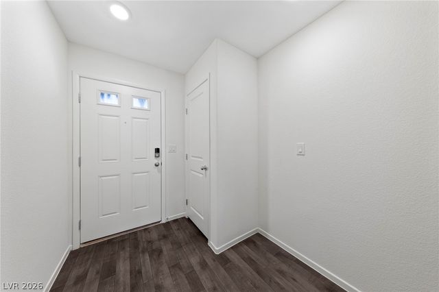 7909 Whisper Words Avenue, Las Vegas, NV 89113