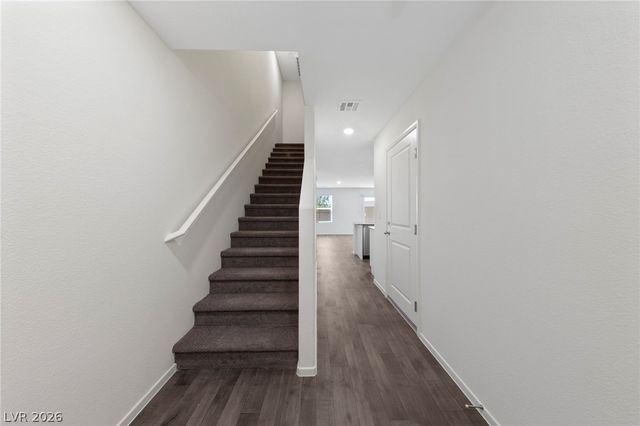 7909 Whisper Words Avenue, Las Vegas, NV 89113