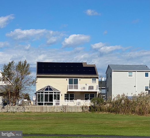 911 N SHORE DR, Brigantine, NJ 08203