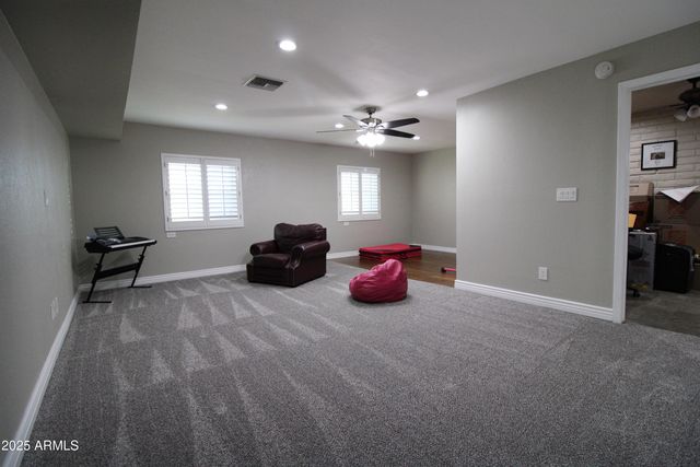 7732 W WAGONER Road, Glendale, AZ 85308