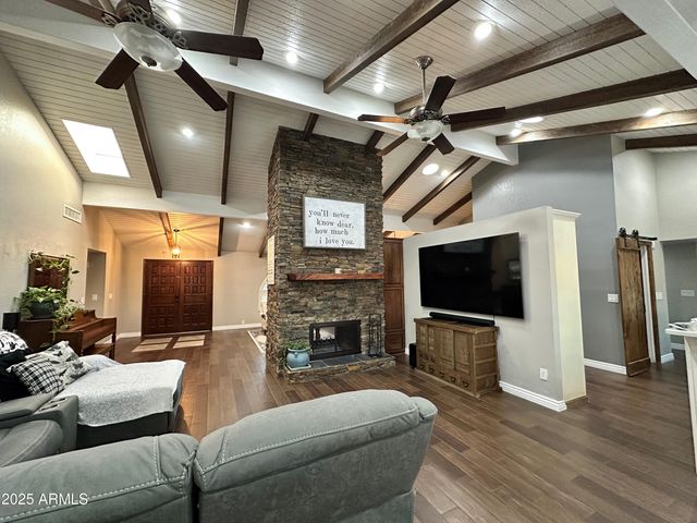 7732 W WAGONER Road, Glendale, AZ 85308