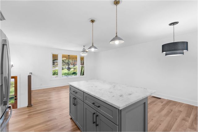 127 Veebelt Dr, Hendersonville, TN 37075