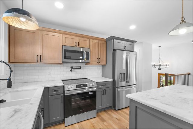 127 Veebelt Dr, Hendersonville, TN 37075
