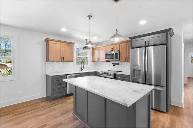 127 Veebelt Dr, Hendersonville, TN 37075
