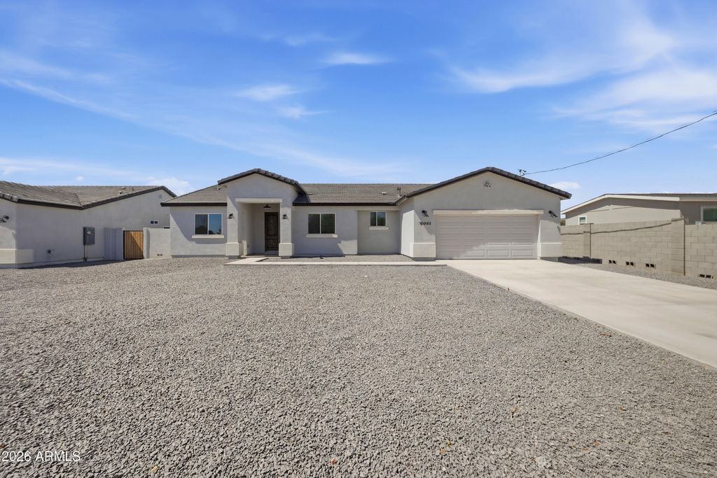 9648 E BOISE Street, Mesa, AZ 85207