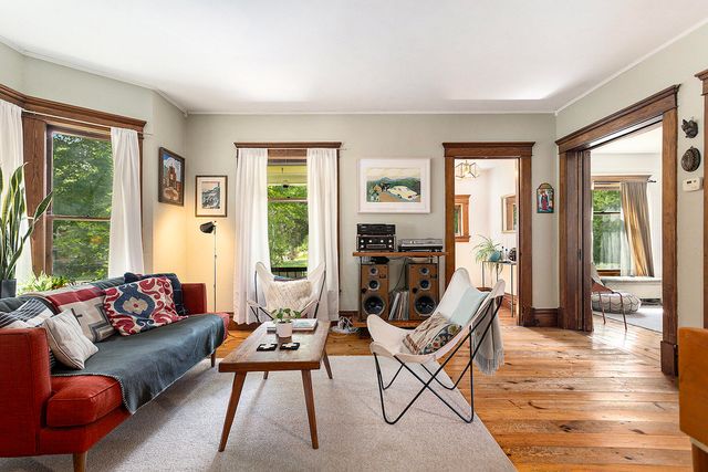 619 E Michigan Avenue, Marshall, MI 49068