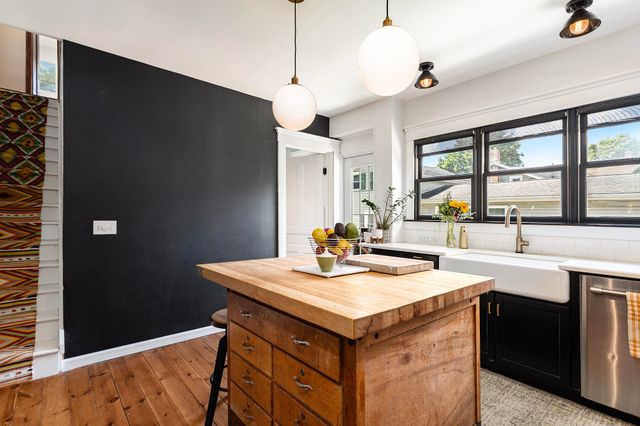 619 E Michigan Avenue, Marshall, MI 49068