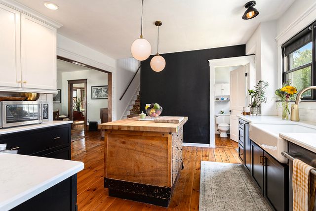 619 E Michigan Avenue, Marshall, MI 49068