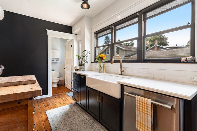 619 E Michigan Avenue, Marshall, MI 49068