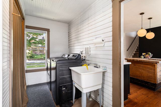 619 E Michigan Avenue, Marshall, MI 49068