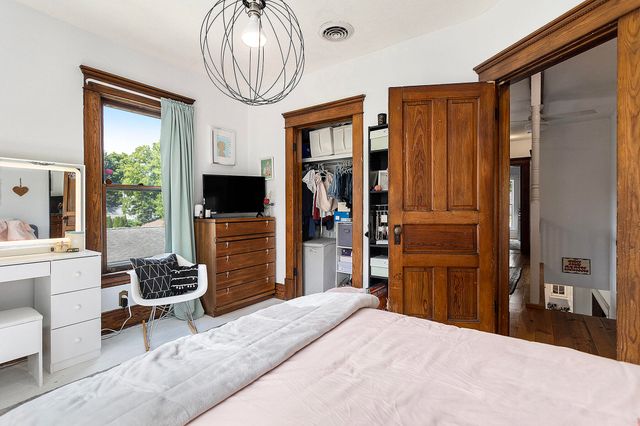 619 E Michigan Avenue, Marshall, MI 49068