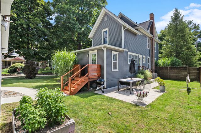 619 E Michigan Avenue, Marshall, MI 49068