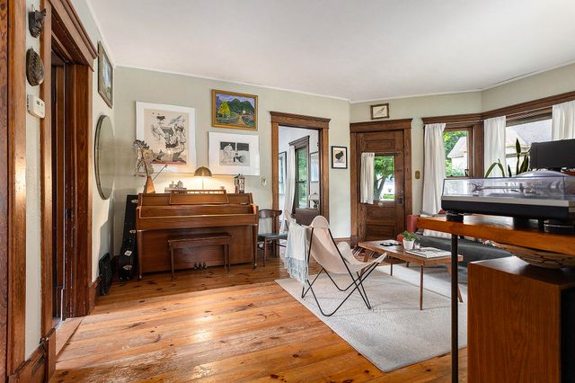 619 E Michigan Avenue, Marshall, MI 49068