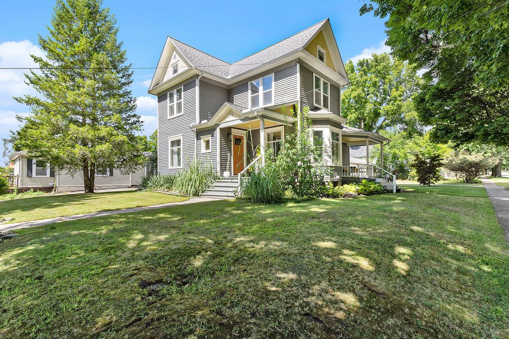 619 E Michigan Avenue, Marshall, MI 49068