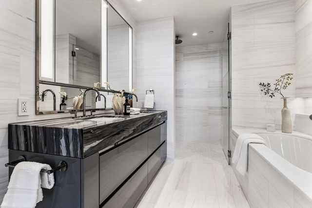 682 Atlantic Ave 40L, Boston, MA 02111