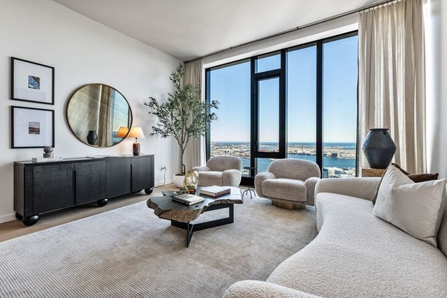 682 Atlantic Ave 40L, Boston, MA 02111