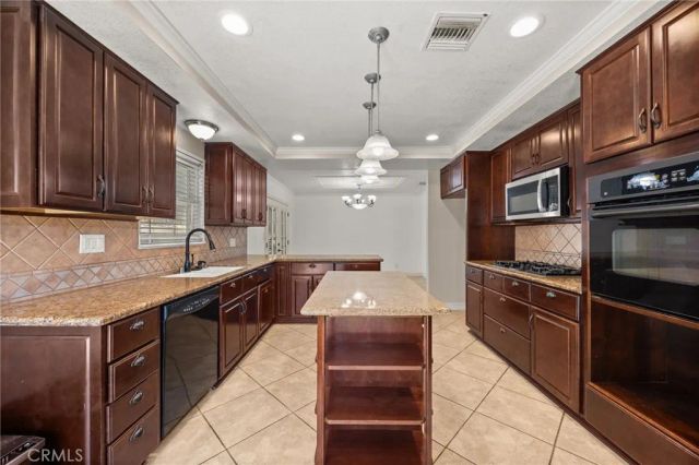 10937 Desert Sand Avenue, Riverside, CA 92505