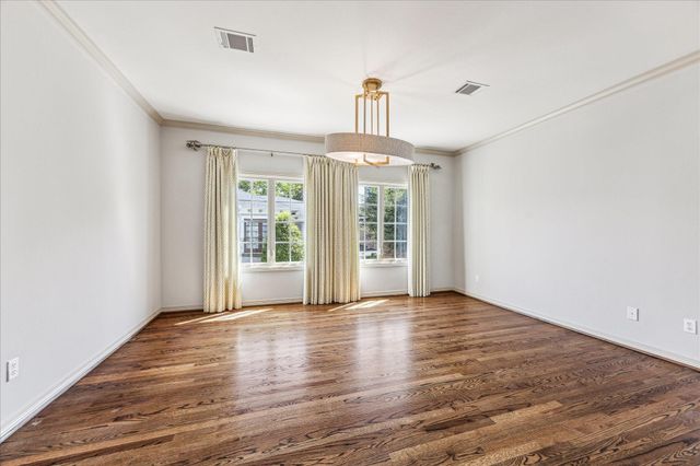 1 Exbury Way, Houston, TX 77056