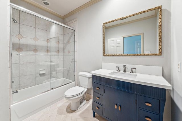 1 Exbury Way, Houston, TX 77056